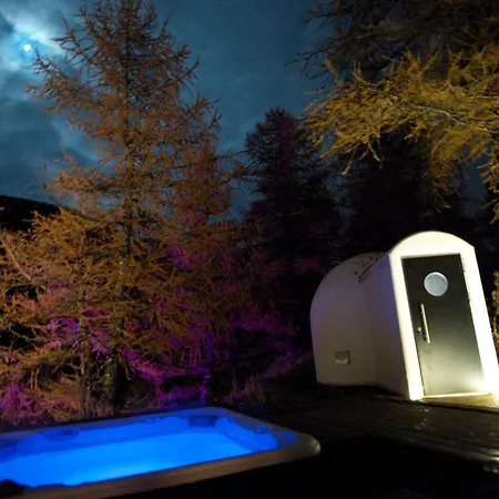 Les Neiges D'antan Hotel