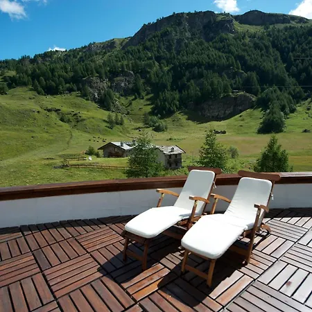 Les Neiges D'antan Hotel 4*