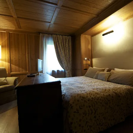 Les Neiges D'antan Hotel 4*