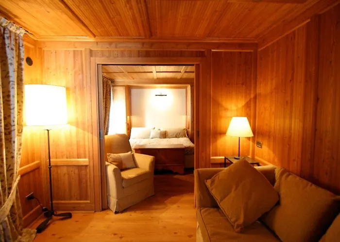 Les Neiges D'antan Готель