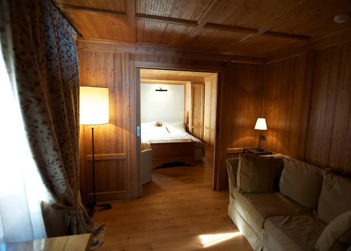 Готель Les Neiges D'antan