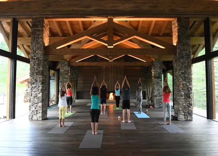 Les Neiges D'antan Готель