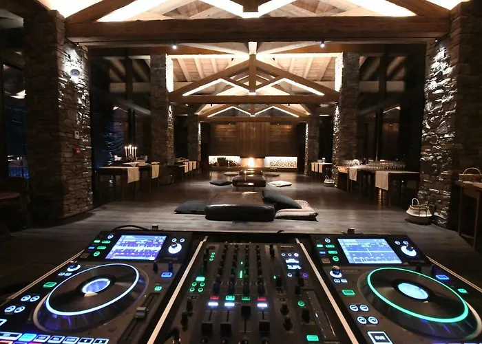 Les Neiges D'antan 4*